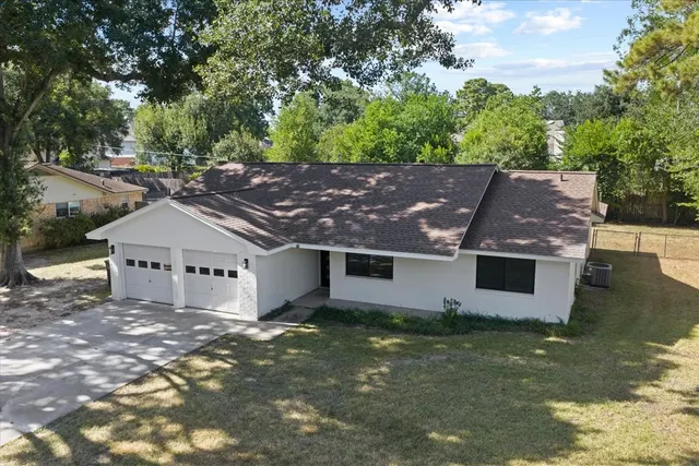 Popular Eastway Terrace Real Estate