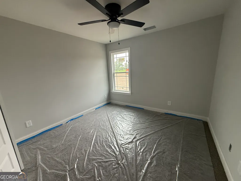 Listing Thumbnail Image 18