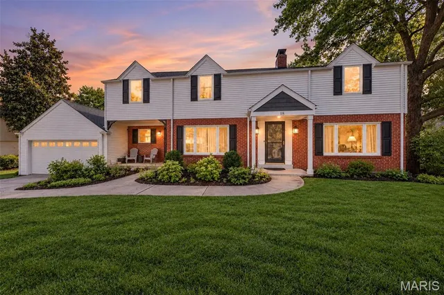Popular Chaminade Park Real Estate