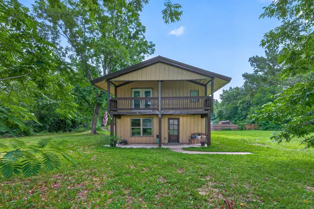 Popular A Holhousen Real Estate