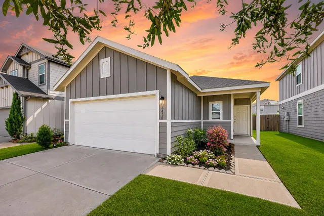 Popular Kingfield Sec 1 Real Estate
