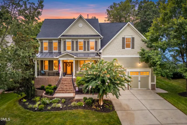 Cheap The Peninsula at Amberly Real Estate