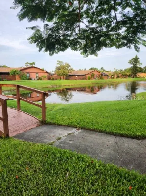 Popular FOXMOOR LAKES PH 02 Real Estate