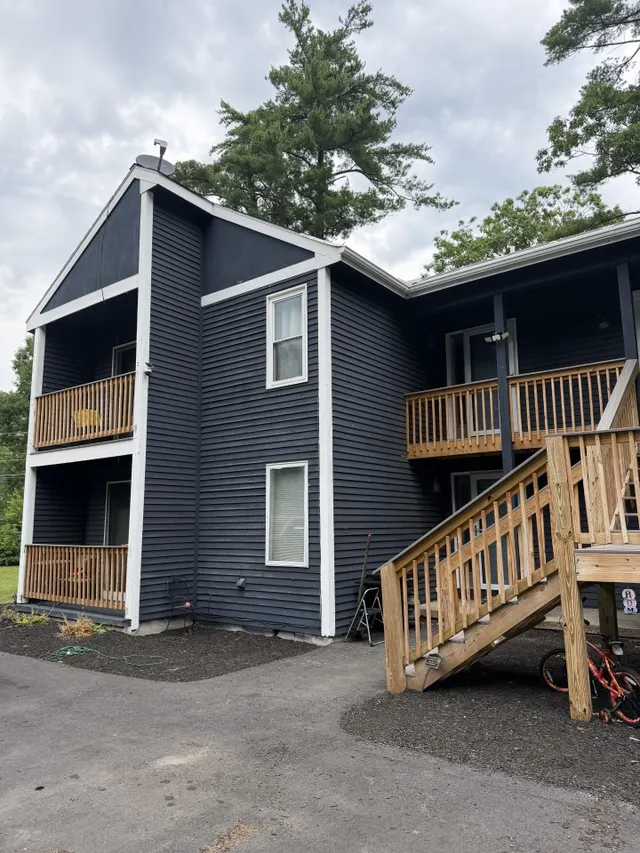 Popular Lakeshore Pines Real Estate