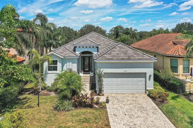 Popular LEGENDS BAY Real Estate