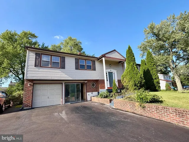 Popular Longwood Real Estate