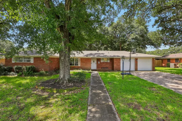 Popular Richardson Place Sec 02 Real Estate