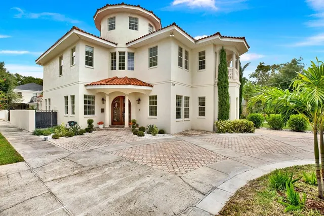 Expensive SUBURB ROYAL Real Estate