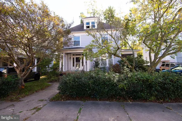Popular West End Real Estate