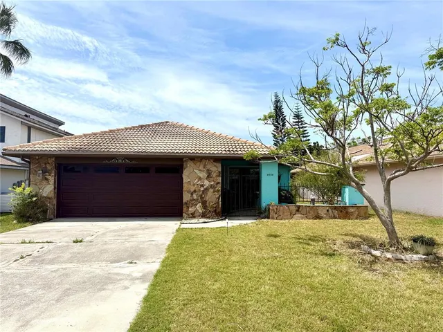 Cheap GULF HARBORS WOODLANDS Real Estate