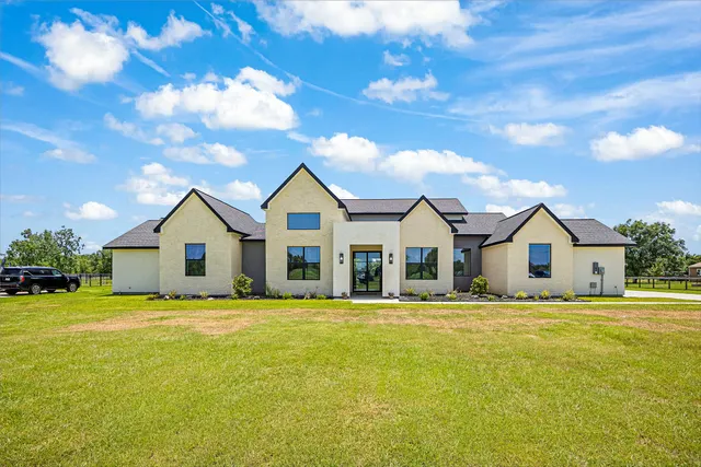 Popular Coles Crossing Sec 02 Real Estate