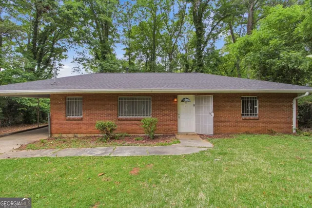 Expensive Altus Hall Real Estate