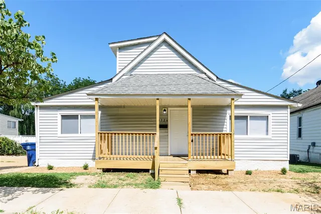 Popular Gratiot Add Real Estate