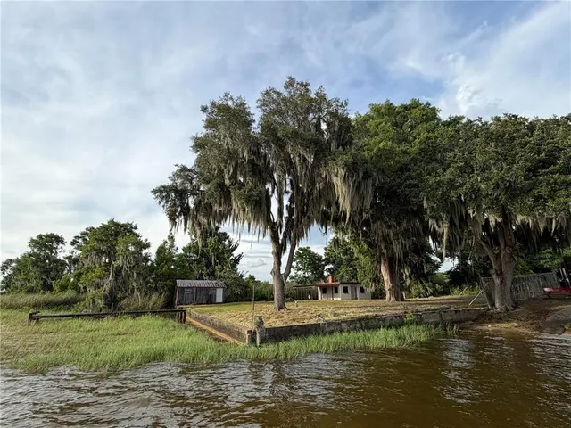 Cheap Astatula Real Estate