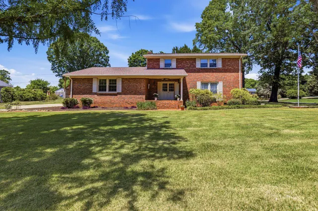 Popular Hillbrook Real Estate