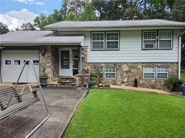 Popular oakcliff Real Estate
