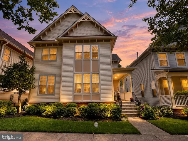 Popular Urbana Highlands Real Estate
