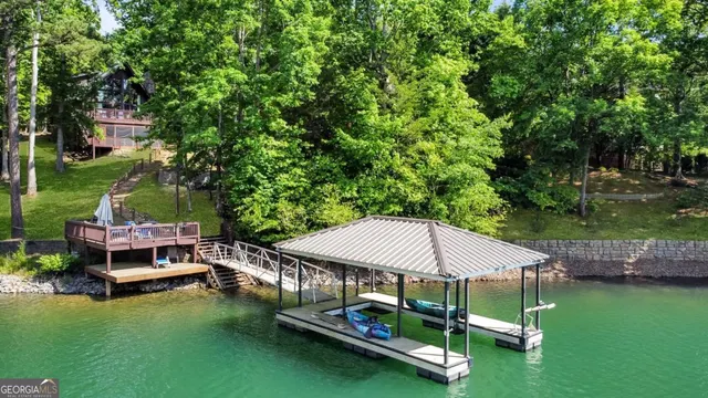 Expensive Lake Shore Real Estate