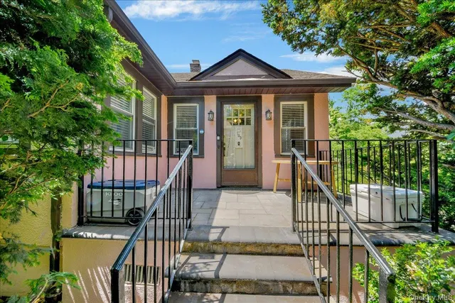 Popular Hawthorne Real Estate