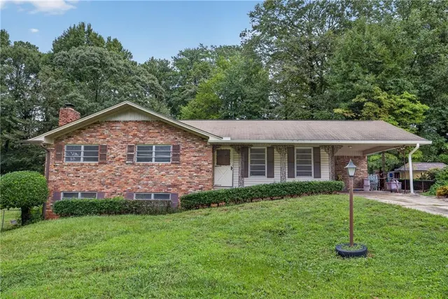 Popular Devonwood Real Estate