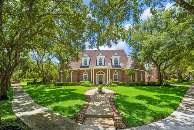 Popular Colony Woods Real Estate