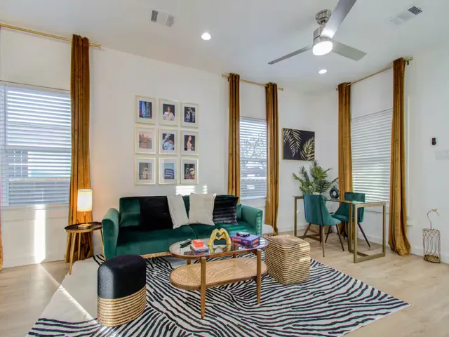Popular East Independence Heights Real Estate