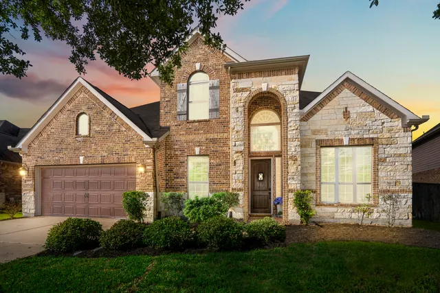 Popular Falls at Green Meadows Real Estate