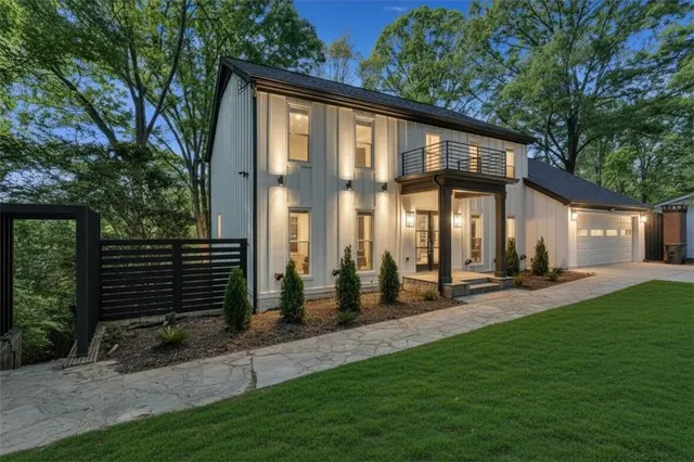 Expensive Briarmoor Manor Real Estate