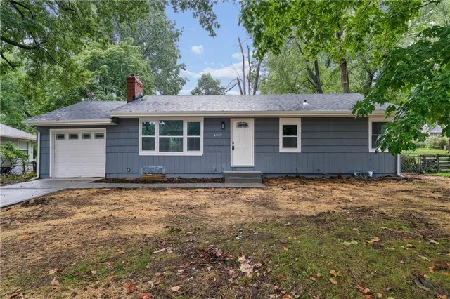 Expensive Maple Crest Real Estate