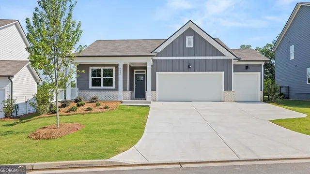 Cheap Falcon Landing Real Estate