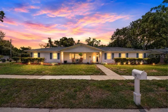 Popular LARRIE ELLEN PARK Real Estate