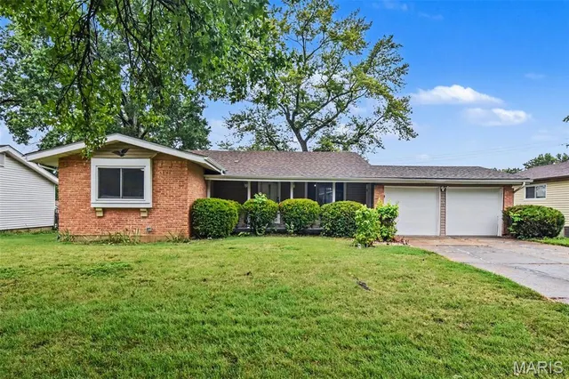 Popular Whitney Chase 4 Real Estate