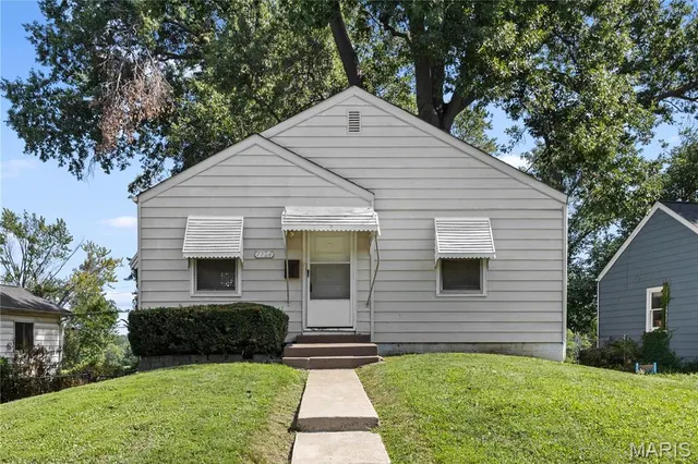 Popular Belleview Park Real Estate