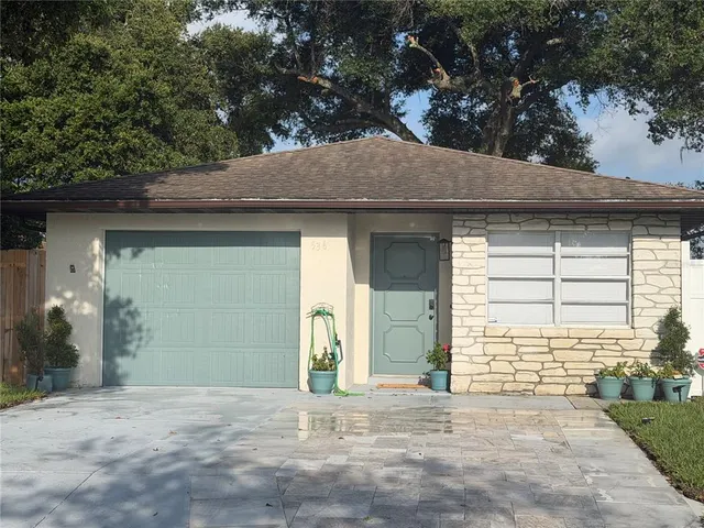 Popular HIBISCUS WOODS CONDO Real Estate