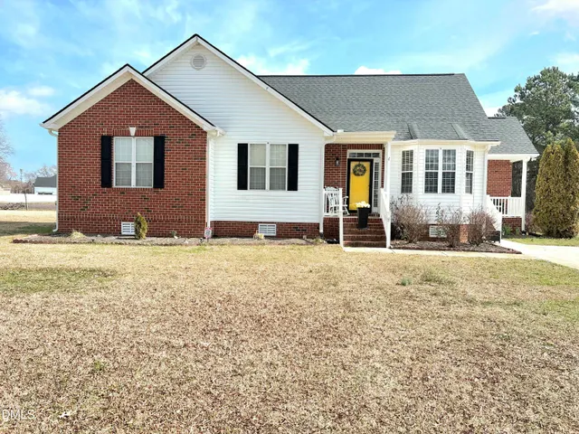 Popular Walkers Trace Real Estate