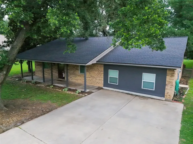 Popular City of Waller Real Estate