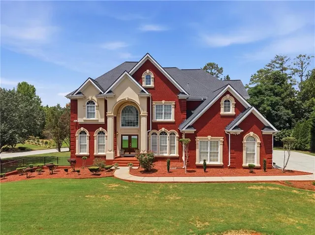 Popular Lyndhurst Real Estate