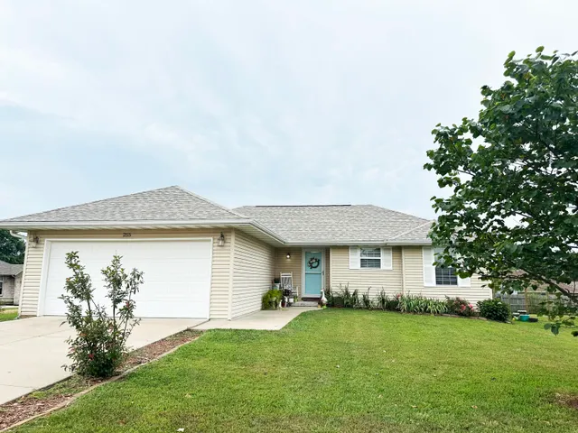 Popular Highlandville Real Estate