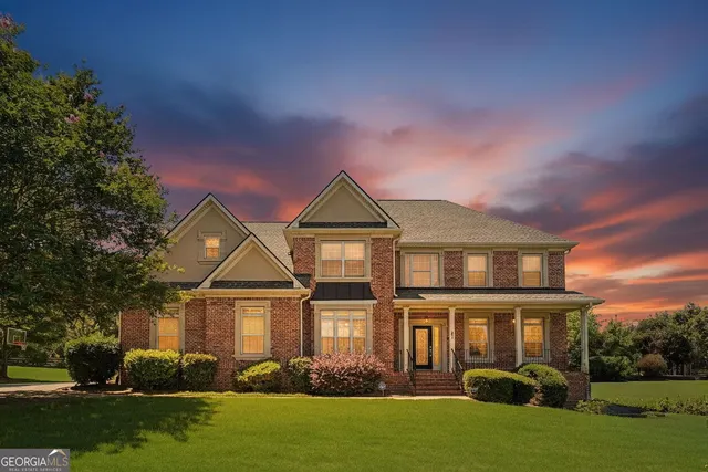 Expensive Emerald Falls Real Estate
