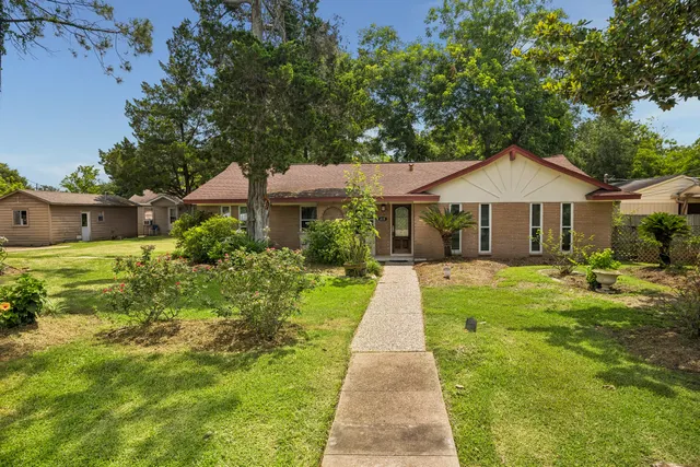 Popular Highway Acres Real Estate