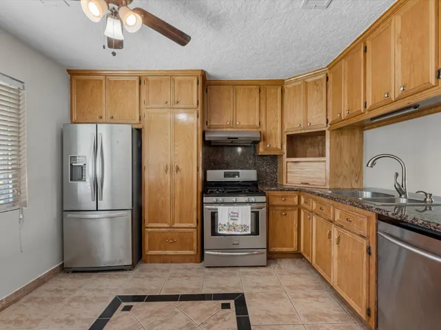 Popular Songwood Sec 02 Real Estate
