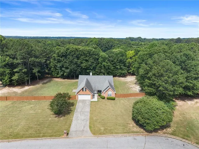 Popular Lafayette Walk Real Estate