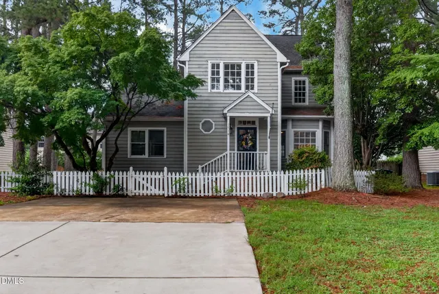 Popular Tealbriar Real Estate