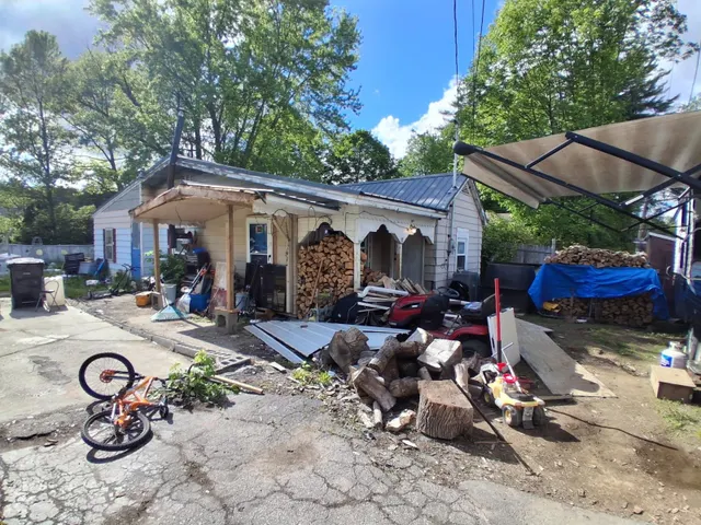 Cheap Claremont Real Estate
