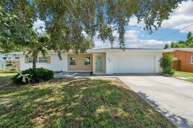 Expensive BELLEAIR MANOR Real Estate