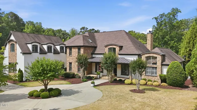Popular de Montfort Real Estate