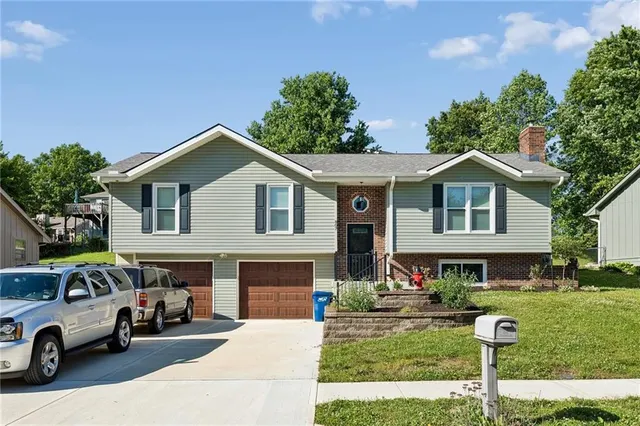 Popular Lakeland Heights Real Estate