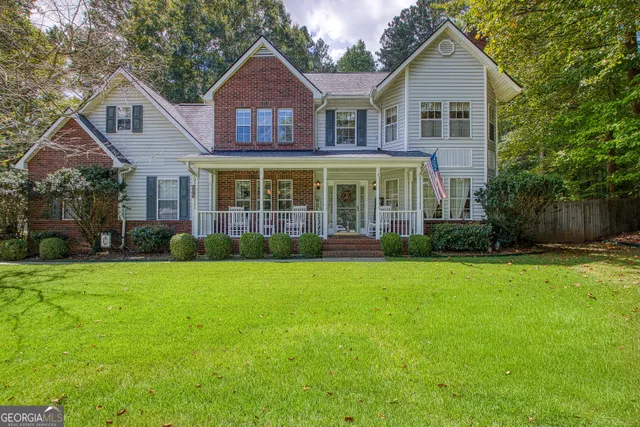 Popular Huntington Place Real Estate