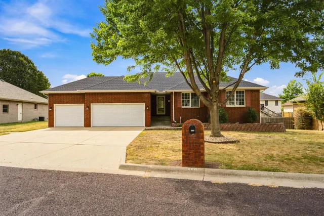 Popular Fairway Hts Real Estate