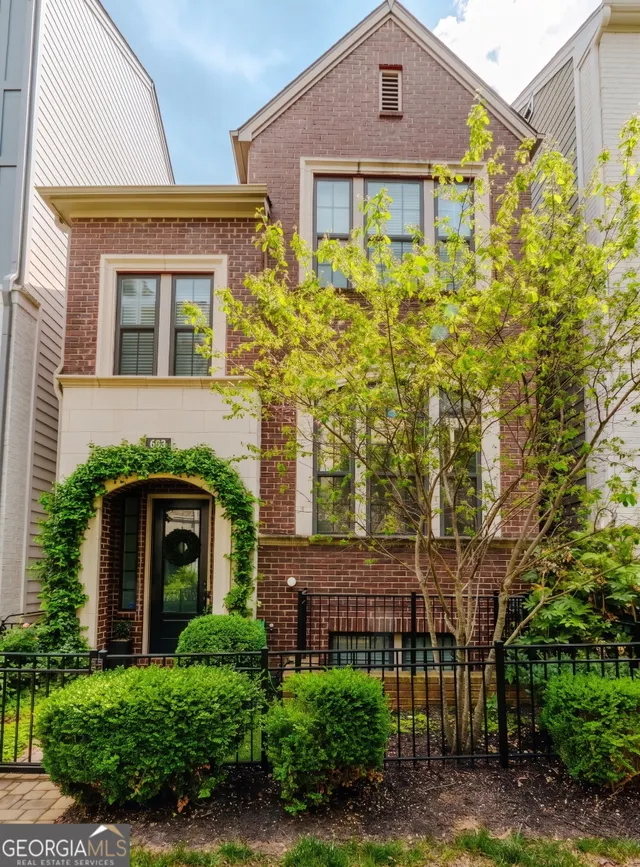 Expensive BROADVIEW PLACE Real Estate
